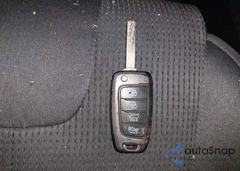 2019 Hyundai Santa Fe Se from USA, damaged, VIN 5NMS2CAD6KH122175